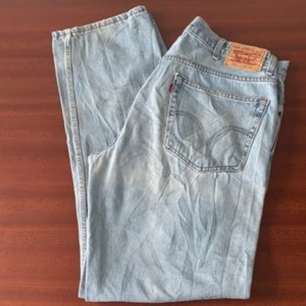 Vintage men’s 505 Levi’s mom jeans